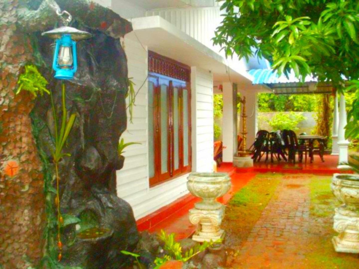 Rock Cascade Tourist Home & Cookery School Polonnaruwa Eksteriør billede